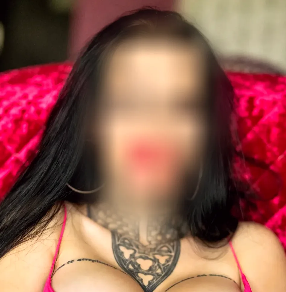 Anne, 35