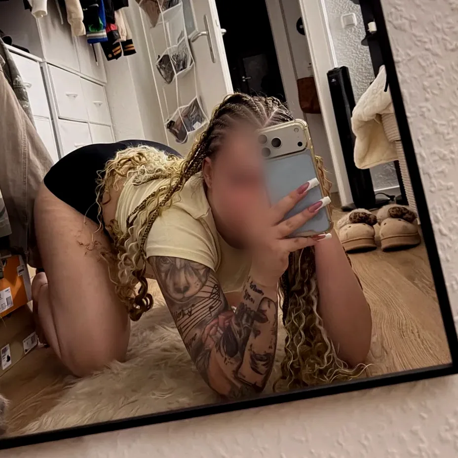 Linda, 30