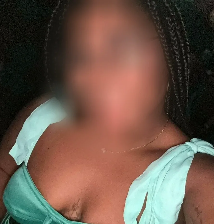 Lois, 29
