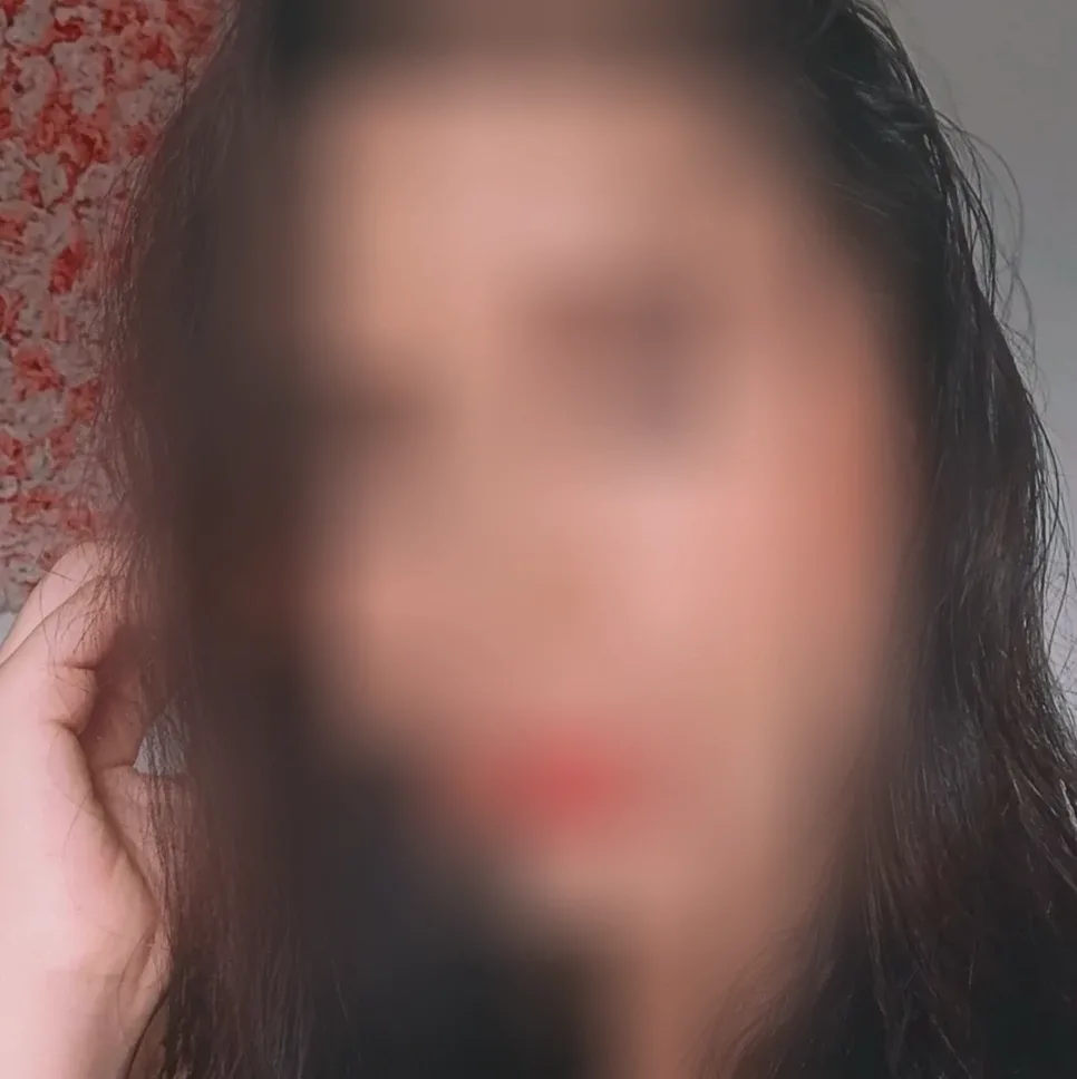 Salma, 29