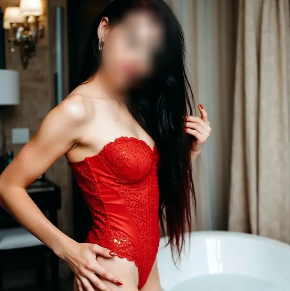 Sofia, 35