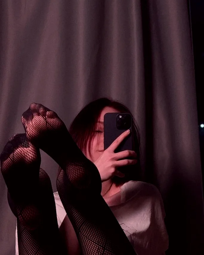 Sophie, 22